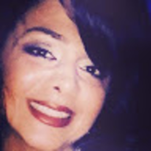 Meet your Posher, Sayeh - Picture 1 of 1